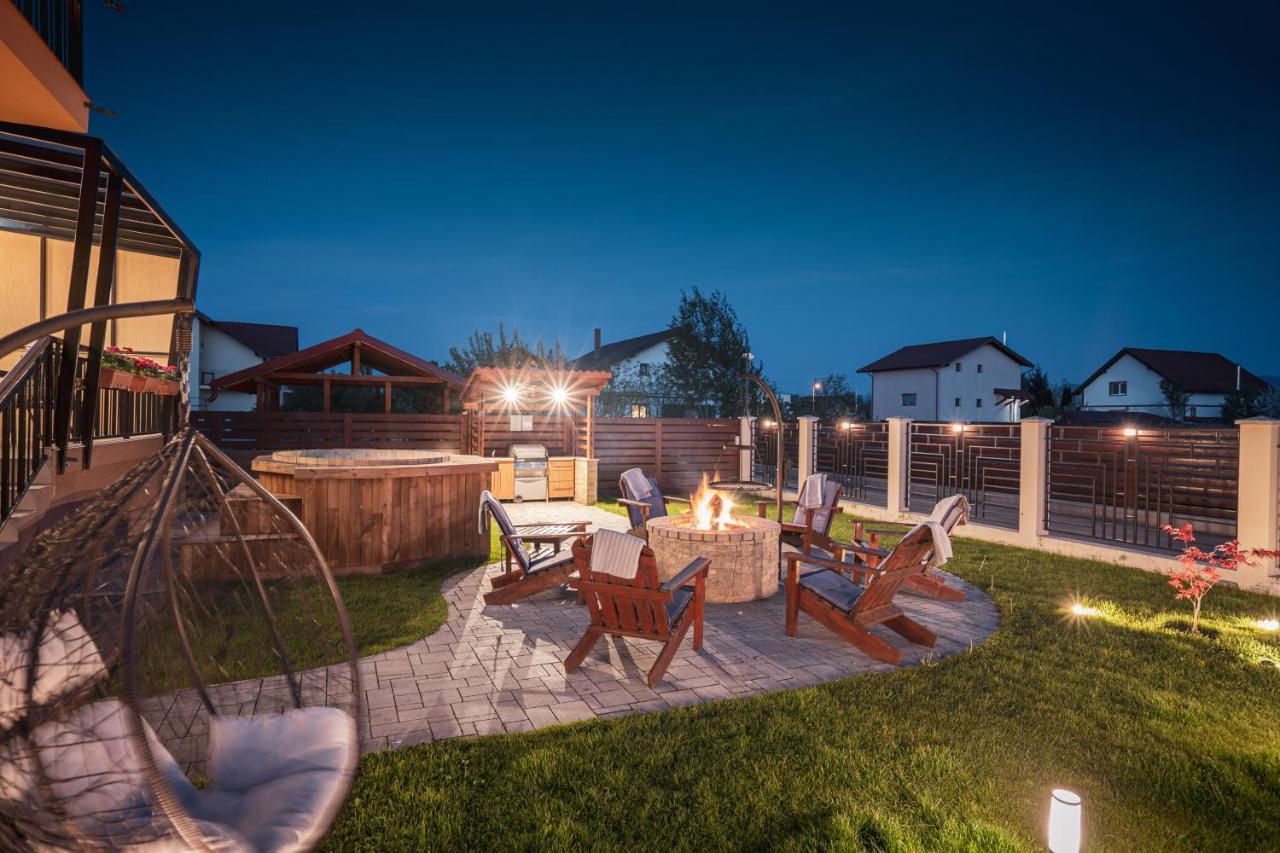 Roots Villa Redwood Braşov Eksteriør billede