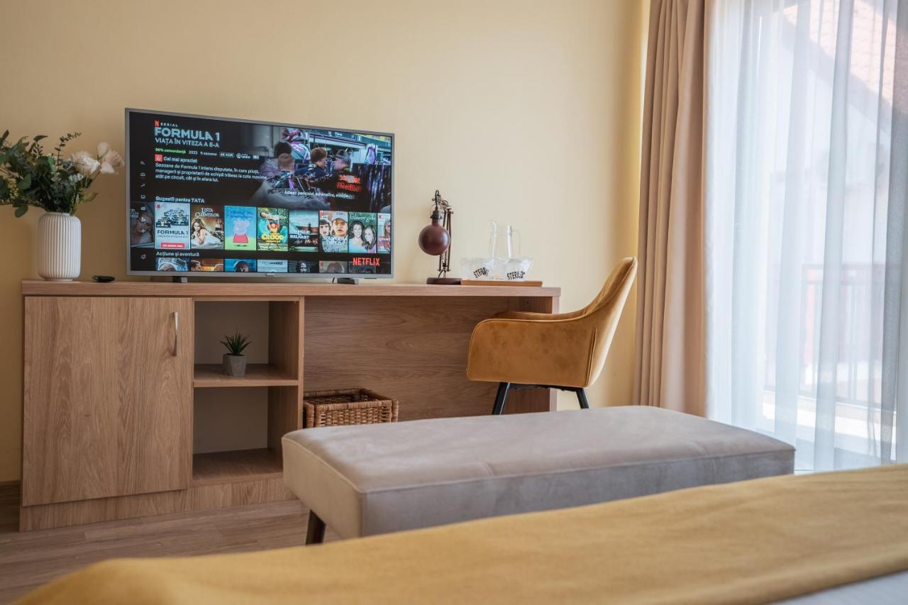 Roots Villa Redwood Braşov Eksteriør billede